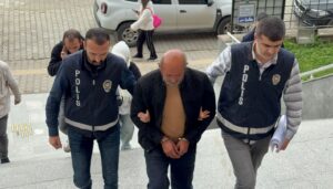 kiralik aracla kaza yapan oglu yuzunden banka soydu Y6PsQRj5.jpg